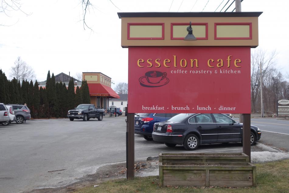 Esselon Cafe Sign 