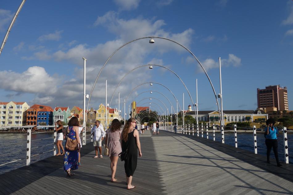 Queen Emma Bridge Willemstad