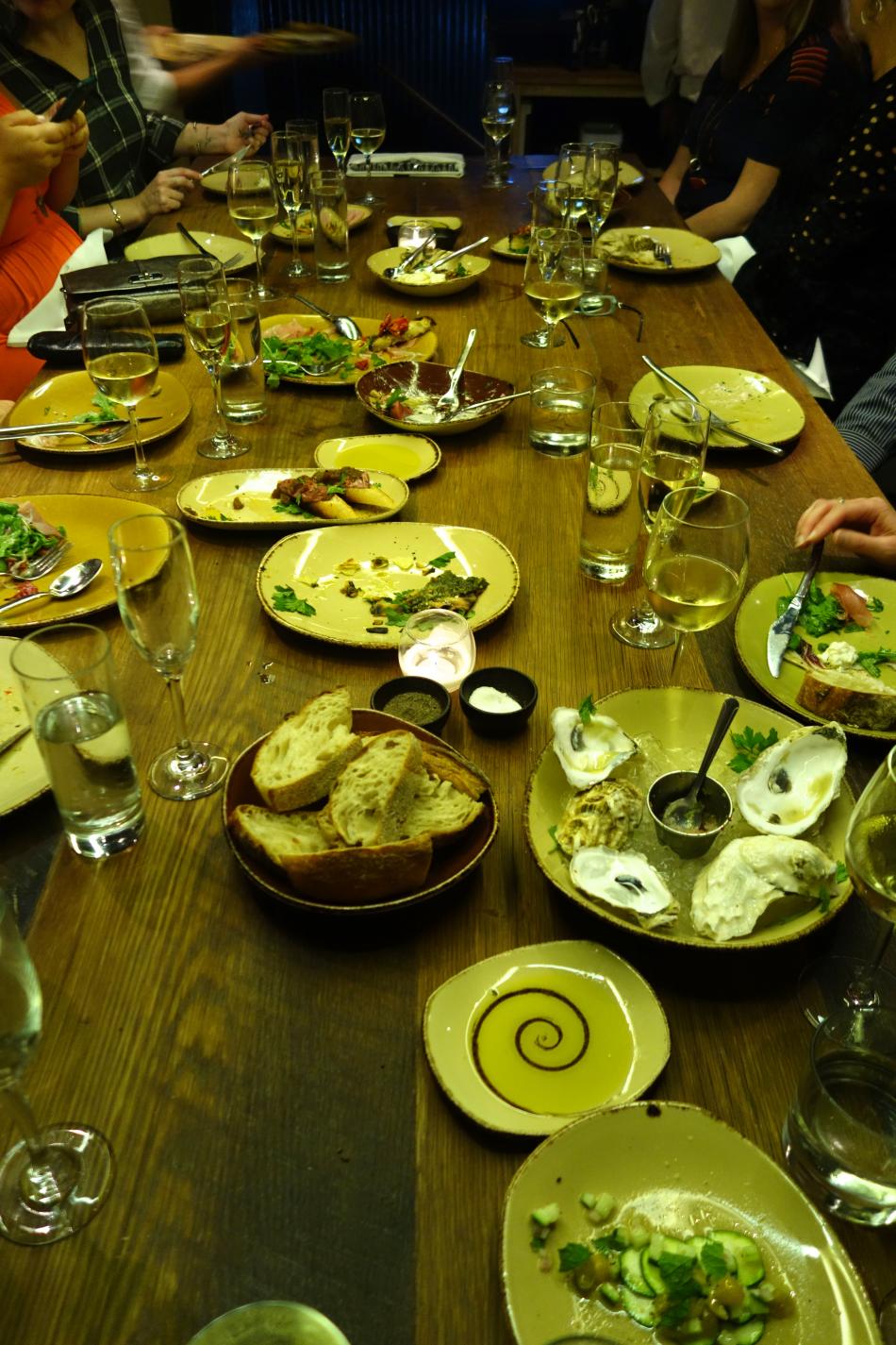 Giulia Pasta Table