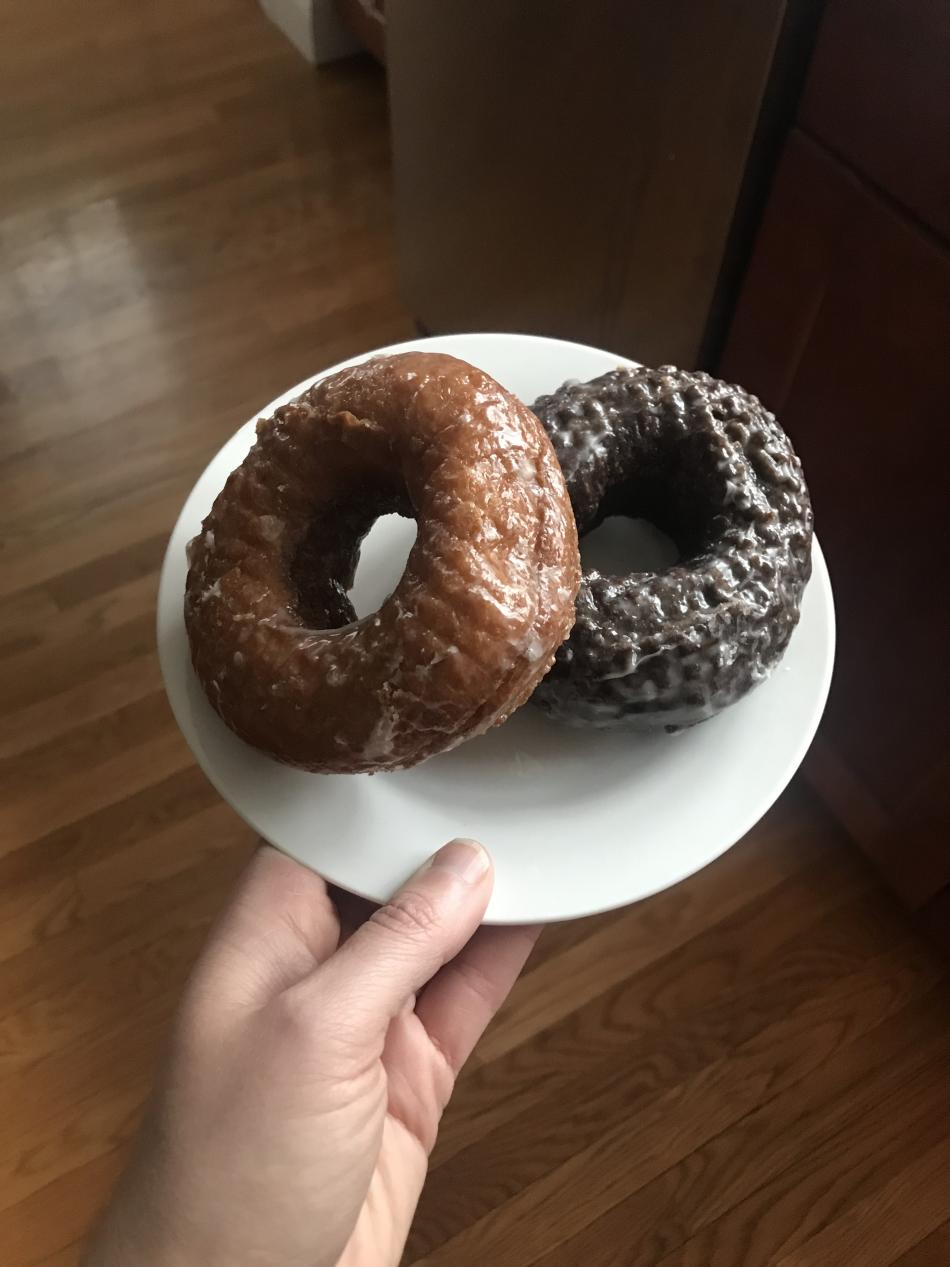 Lindas Donuts